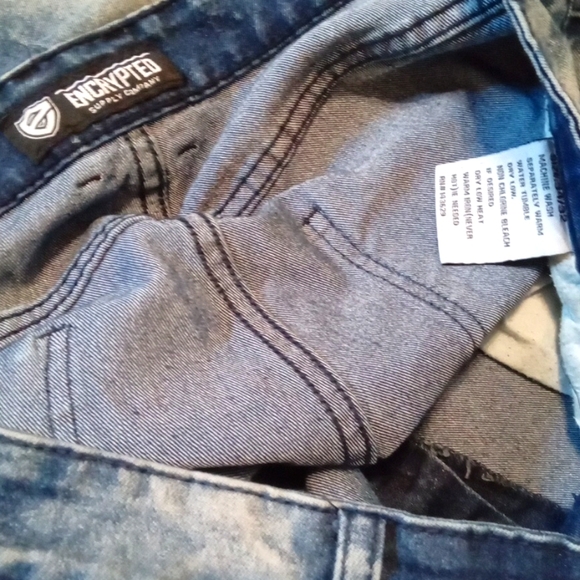 Encrypted men's blue jeans - Picture 3 of 4